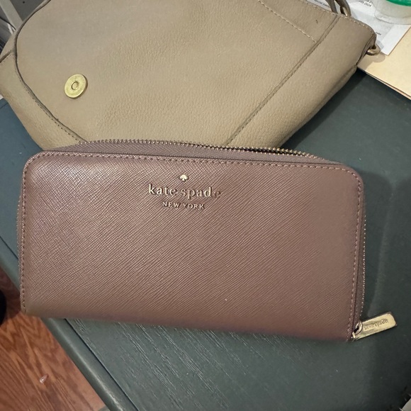 Kate Spade Brown Wallet - Picture 1 of 3